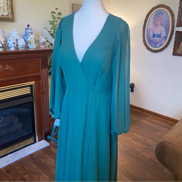 JJ’s House • Dark Green Long Sleeve Chiffon Maxi Gown • Size 10 • NWT - Picture 2 of 7